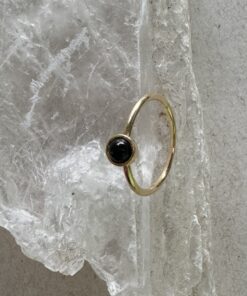 Anel de Ônix prata 950 banhada a ouro – 4 mm