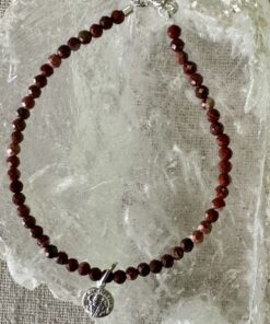 Pulseira Jaspe Vermelha facetada - Medalha São Bento